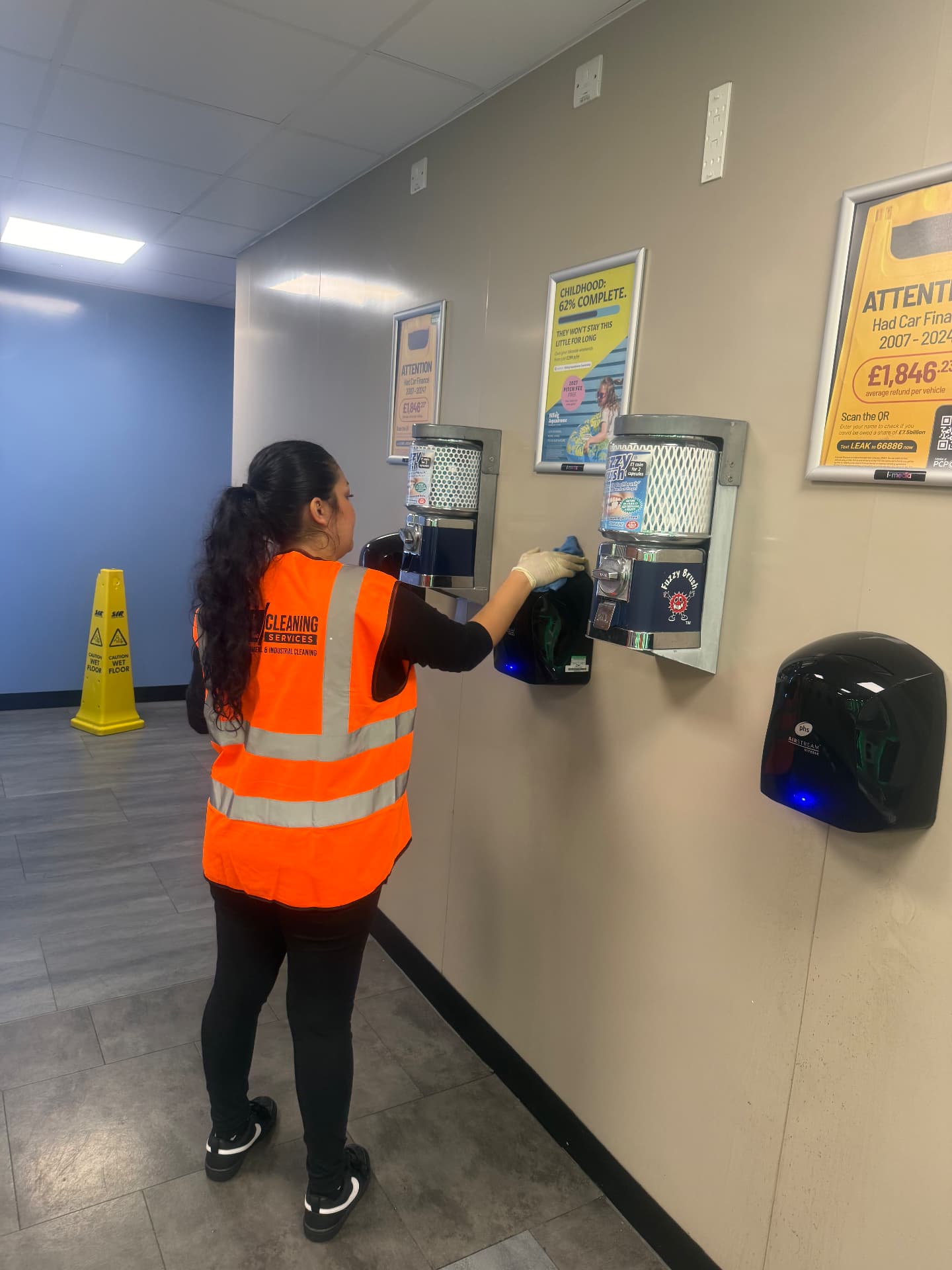 Emergency Clean, Moto Tamworth — photo 4 of 8