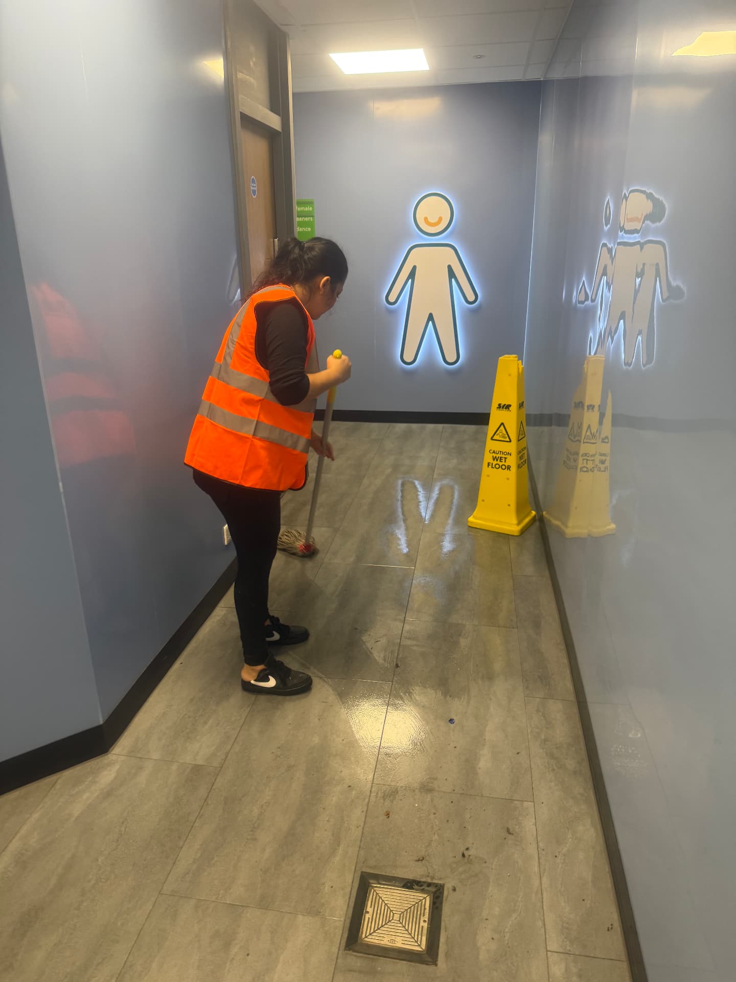 Emergency Clean, Moto Tamworth — photo 8 of 8